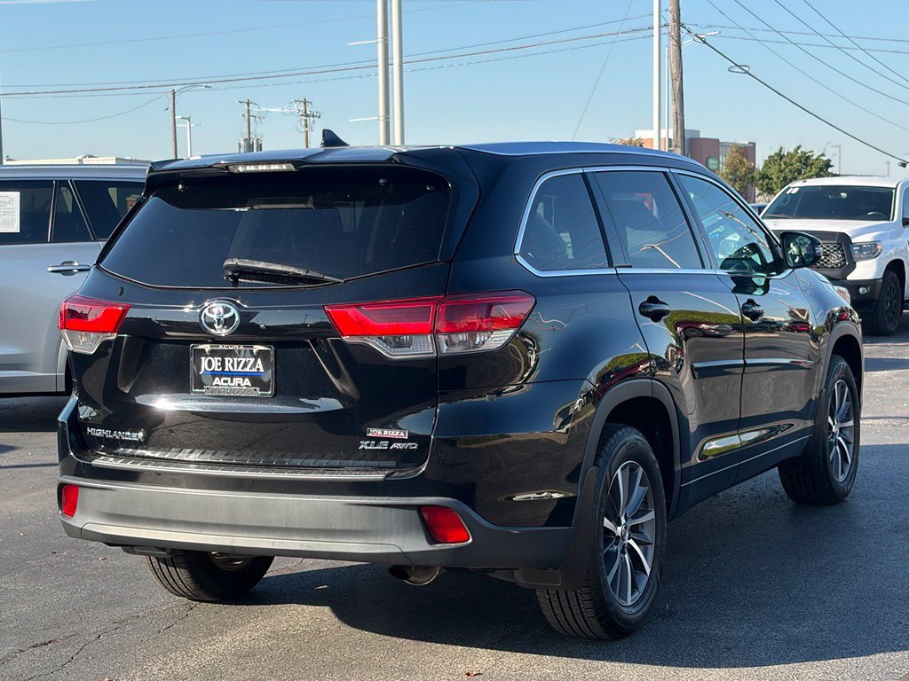 Used 2018 Toyota Highlander XLE w/ Protection Package #3 AWD/4WD image 6
