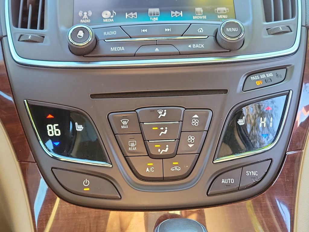 Used 2016 Buick Regal image 27