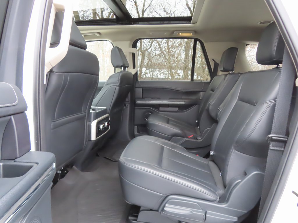 Used 2024 Ford Expedition Max XLT image 34
