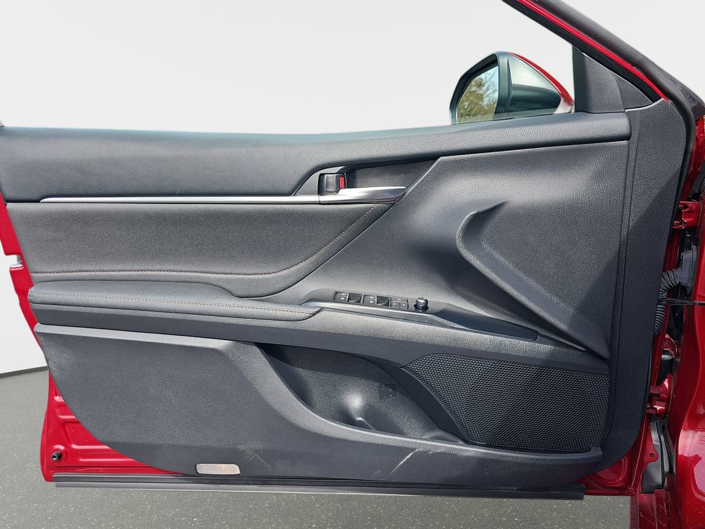 Used 2018 Toyota Camry XLE w/ Audio Package image 30