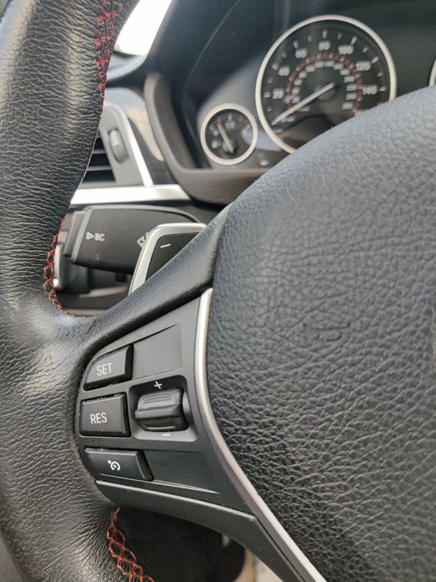 Used 2018 BMW 330e 330e iPerformance Sedan 4D image 20