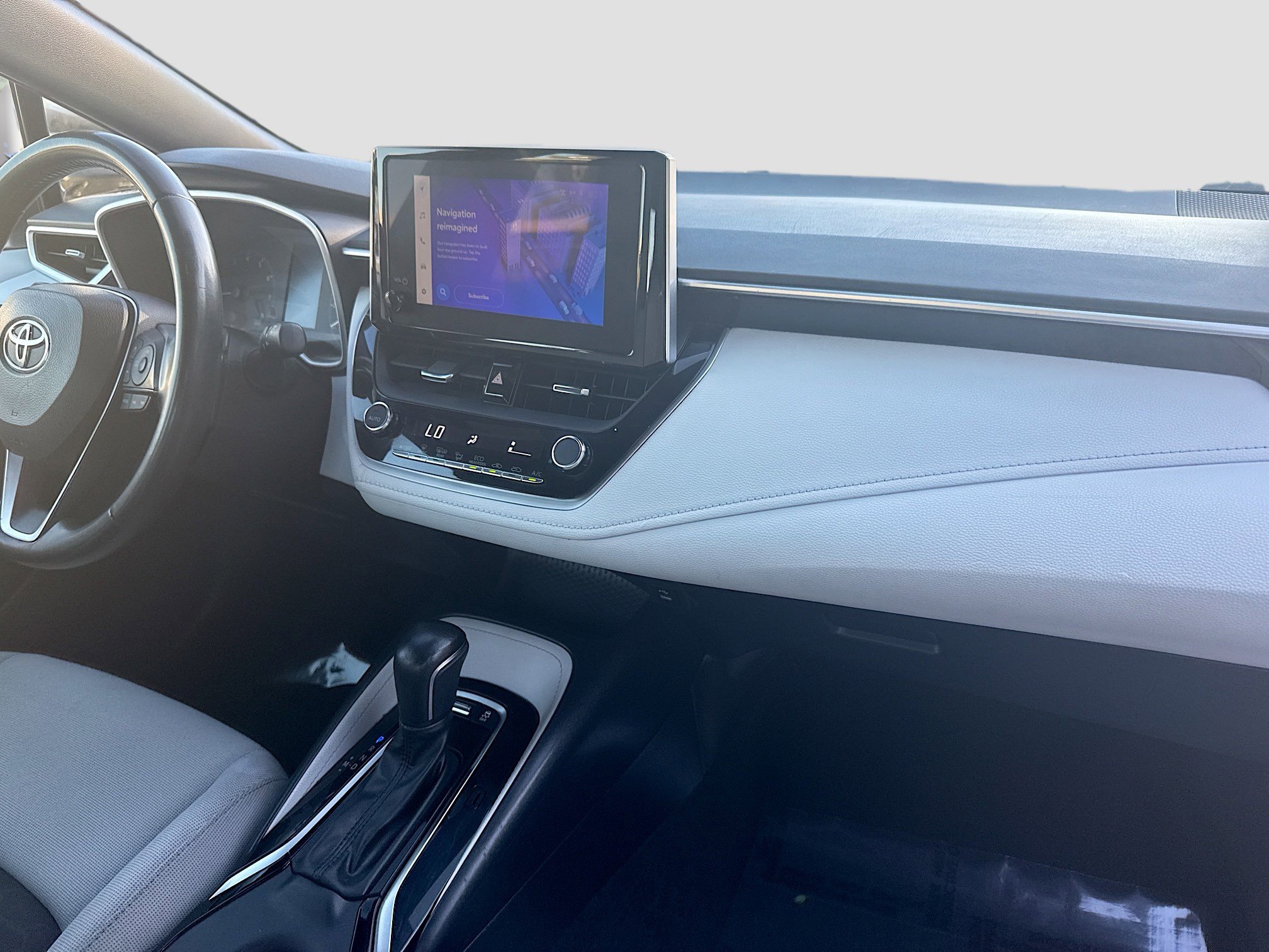 Used 2023 Toyota Corolla SE image 29