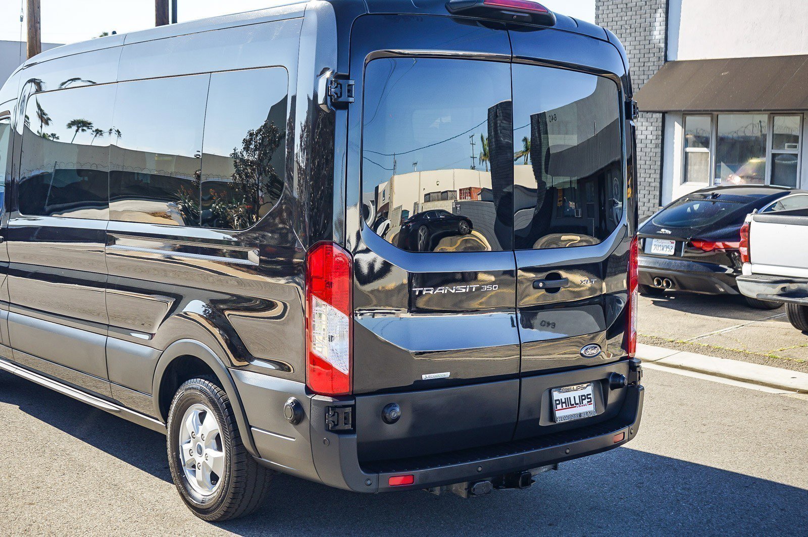 Used 2020 Ford Transit 350 XLT image 31