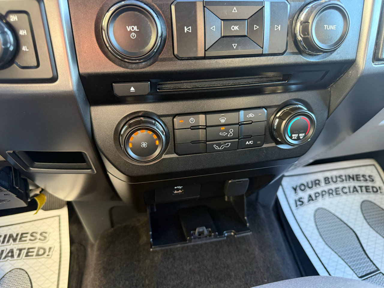 Used 2017 Ford F150 XLT image 26