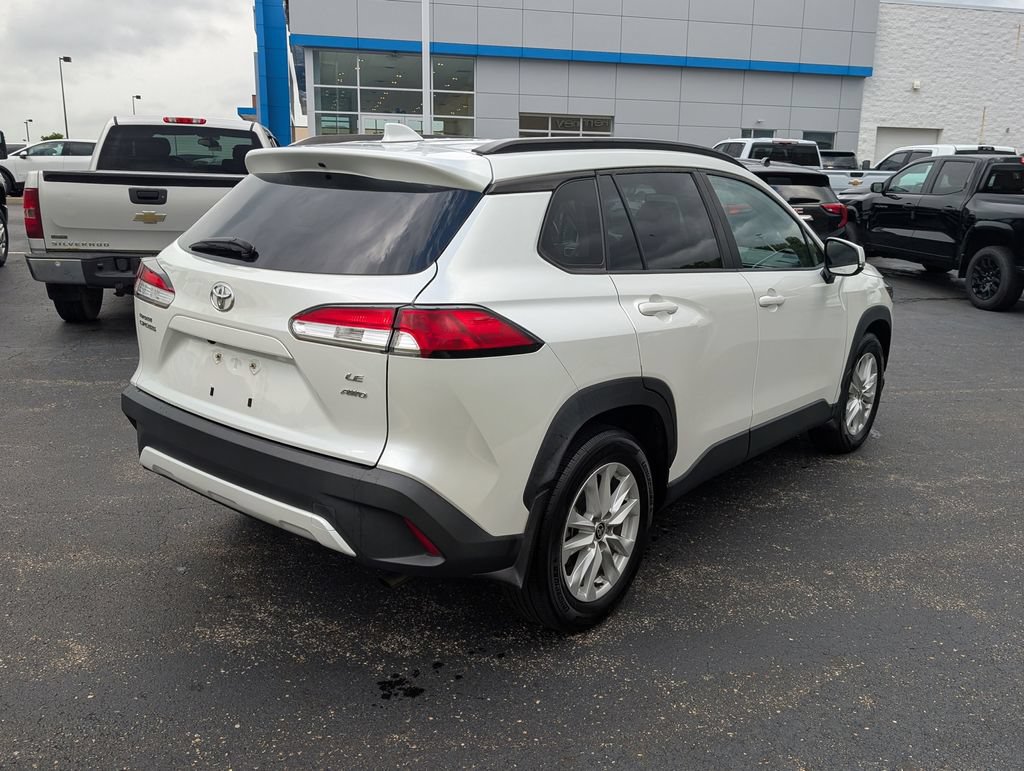 Used 2022 Toyota Corolla Cross LE AWD/4WD image 7