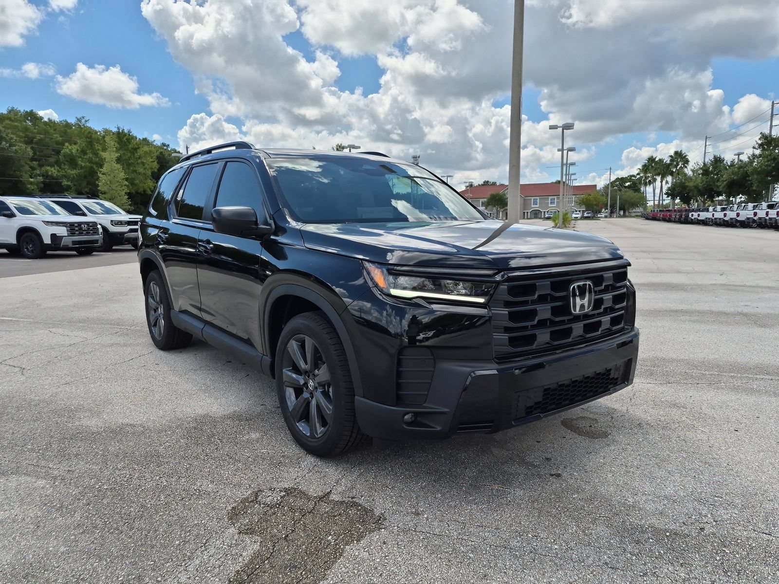 New 2026 Honda Pilot Sport image 8