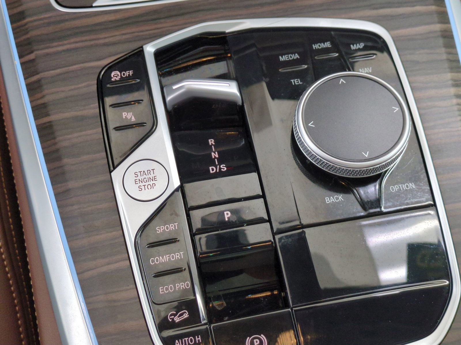 Used 2024 BMW X5 xDrive40i w/ Premium Package image 13