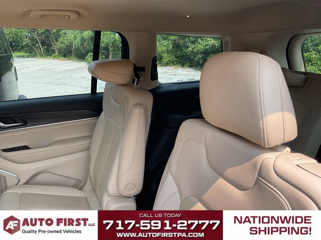 Used 2021 Jeep Grand Cherokee L Limited AWD/4WD image 11