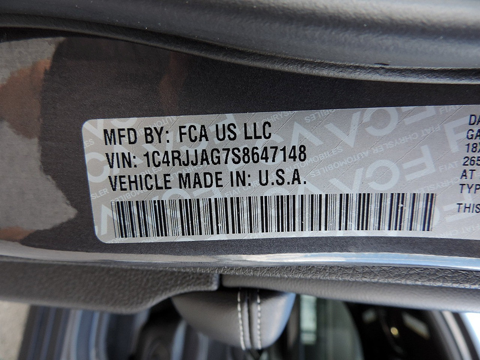 Used 2025 Jeep Grand Cherokee L Laredo RWD image 11