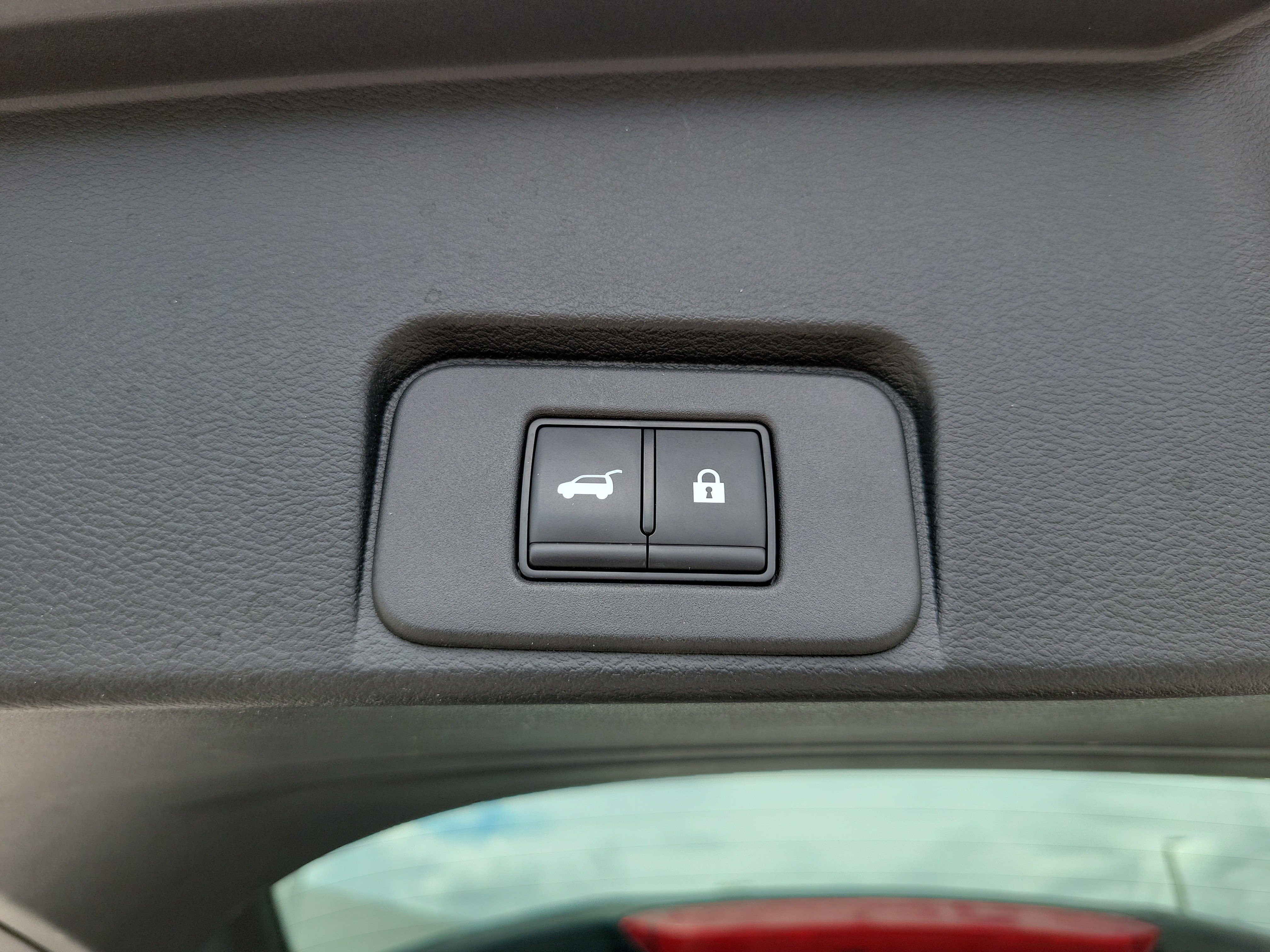Used 2023 Nissan Rogue SL AWD/4WD image 15