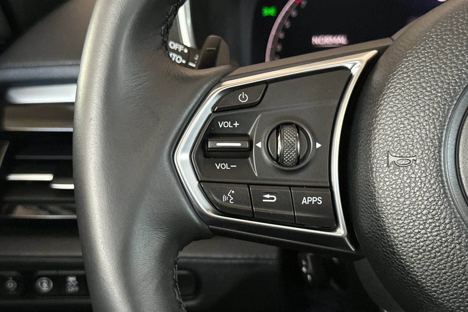 Used 2024 Acura MDX FWD w/ Technology Package image 30