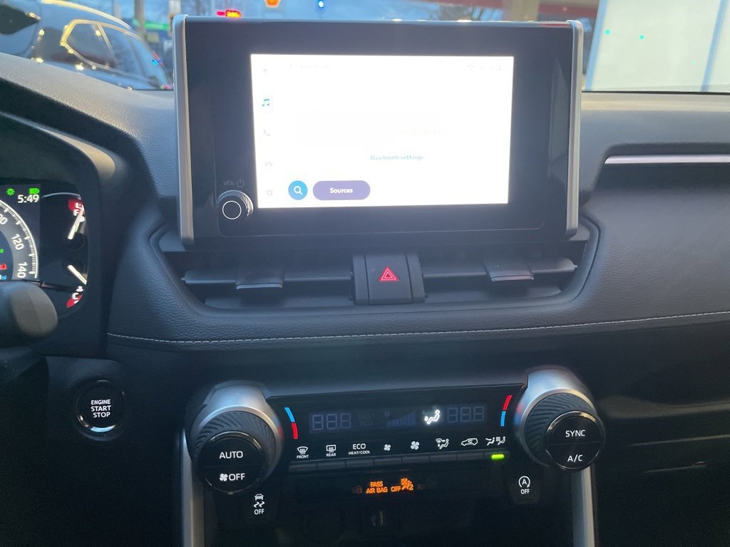 Used 2025 Toyota RAV4 XLE image 21