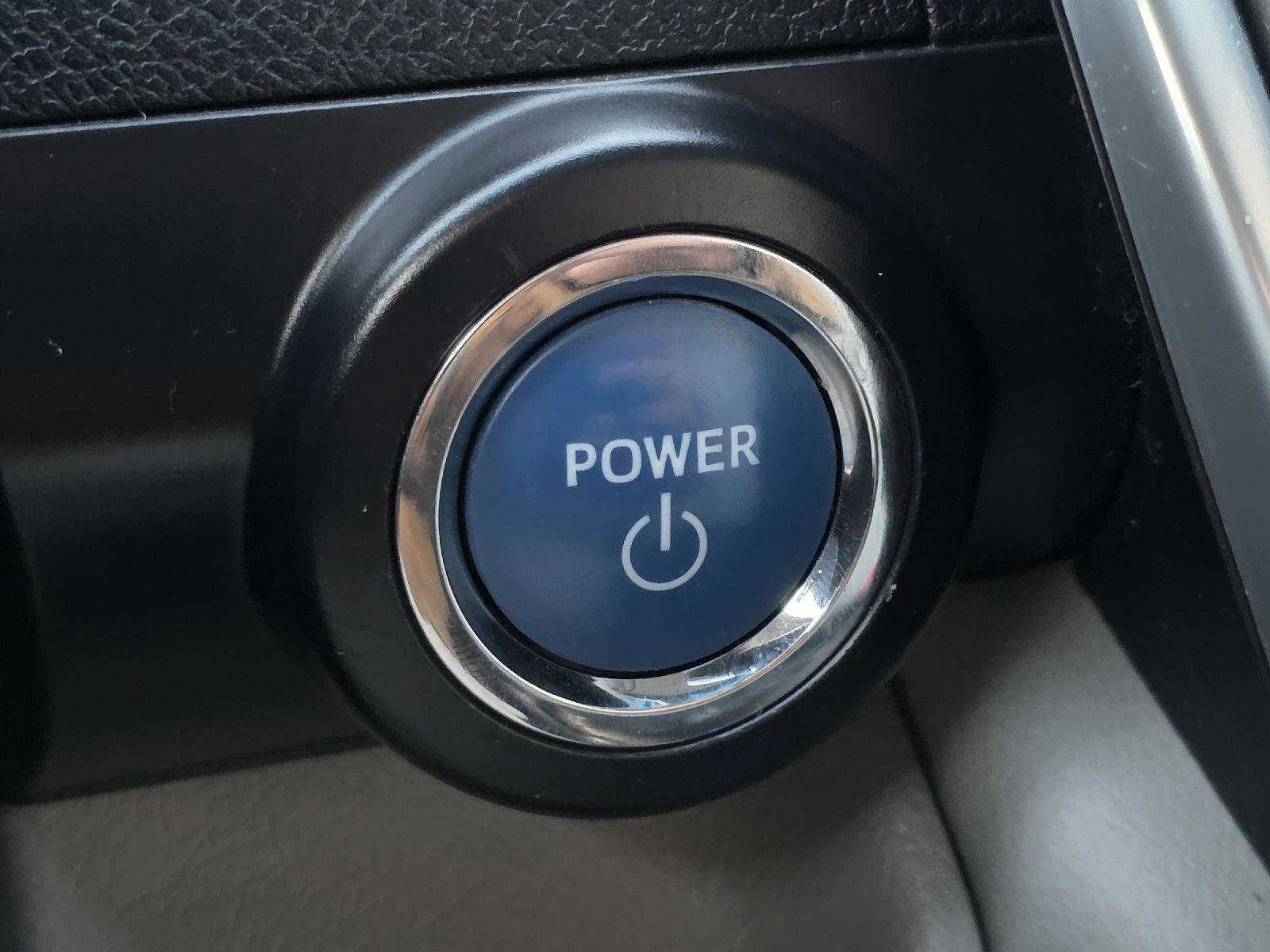 Used 2017 Toyota Camry XLE image 14