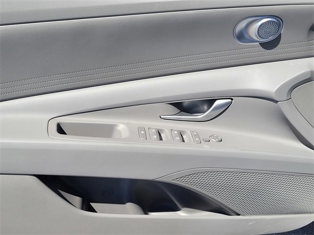 New 2025 Hyundai Elantra Blue image 13