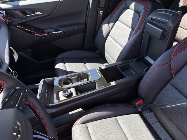 New 2027 Chevrolet Equinox RS w/ Safety and Technology Package AWD/4WD image 29