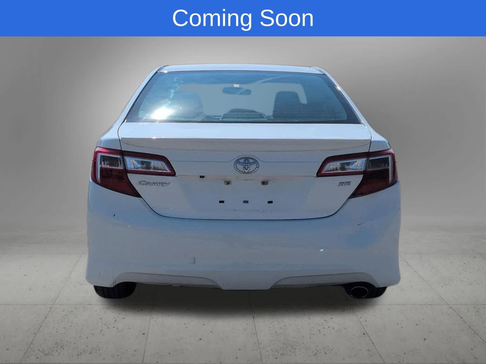 Used 2014 Toyota Camry SE FWD image 5