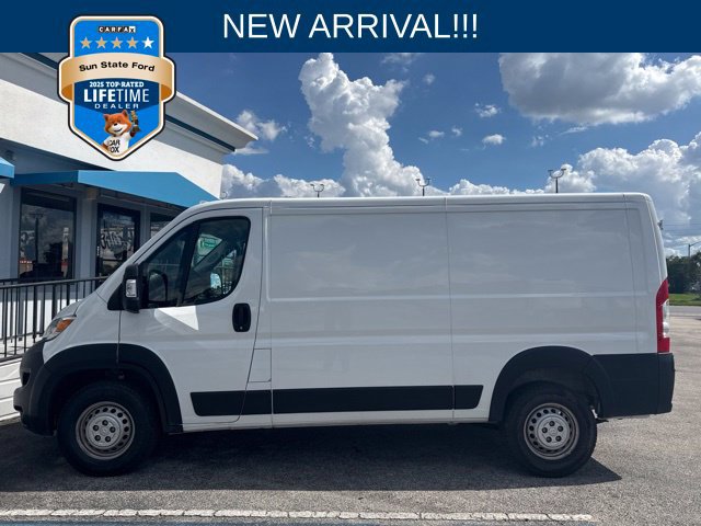 Used 2025 RAM ProMaster 2500 w/ Convenience Group FWD image 1