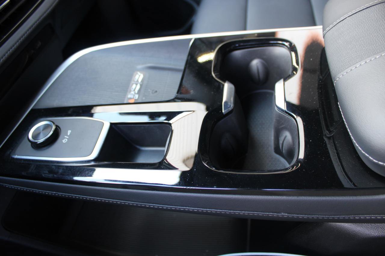 Used 2025 Buick Enclave Preferred image 34