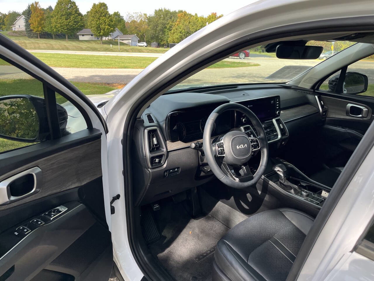 Used 2022 Kia Sorento S w/ Panoramic Sunroof Package image 25