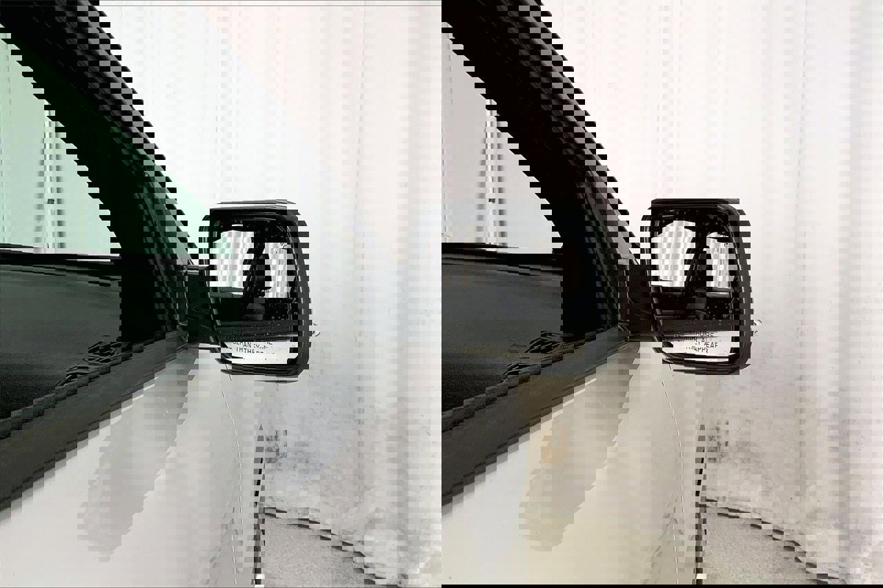 Used 2019 Ford Explorer XLT w/ Equipment Group 202A image 11