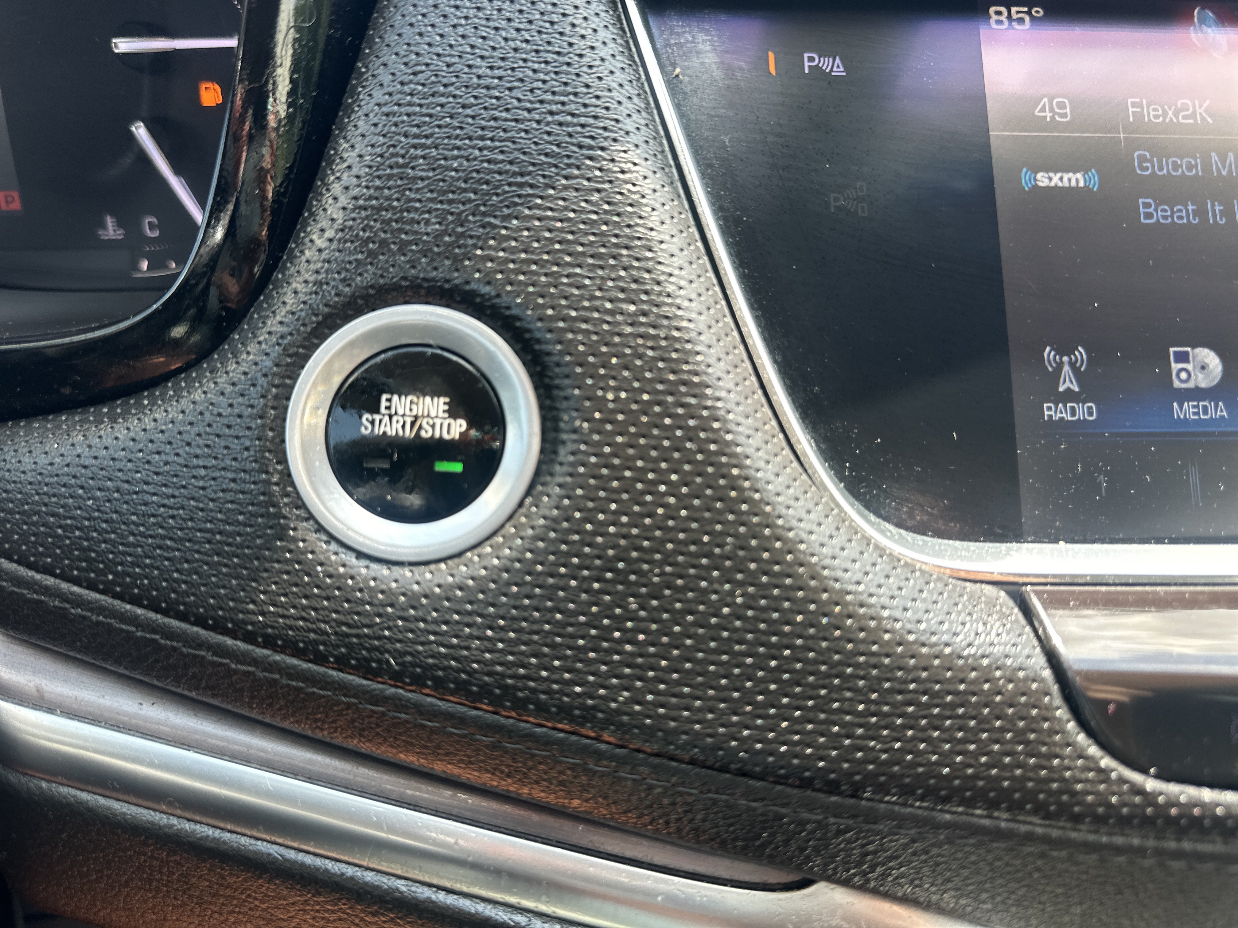 Used 2017 Cadillac XT5 Luxury FWD image 14