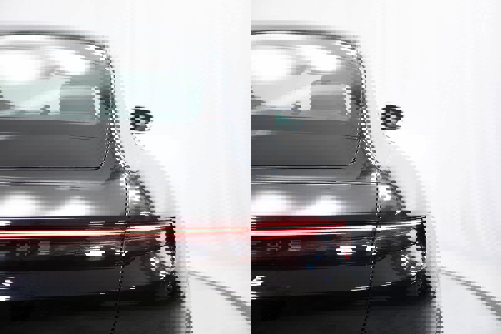 Certified 2022 Porsche Taycan 4S image 38