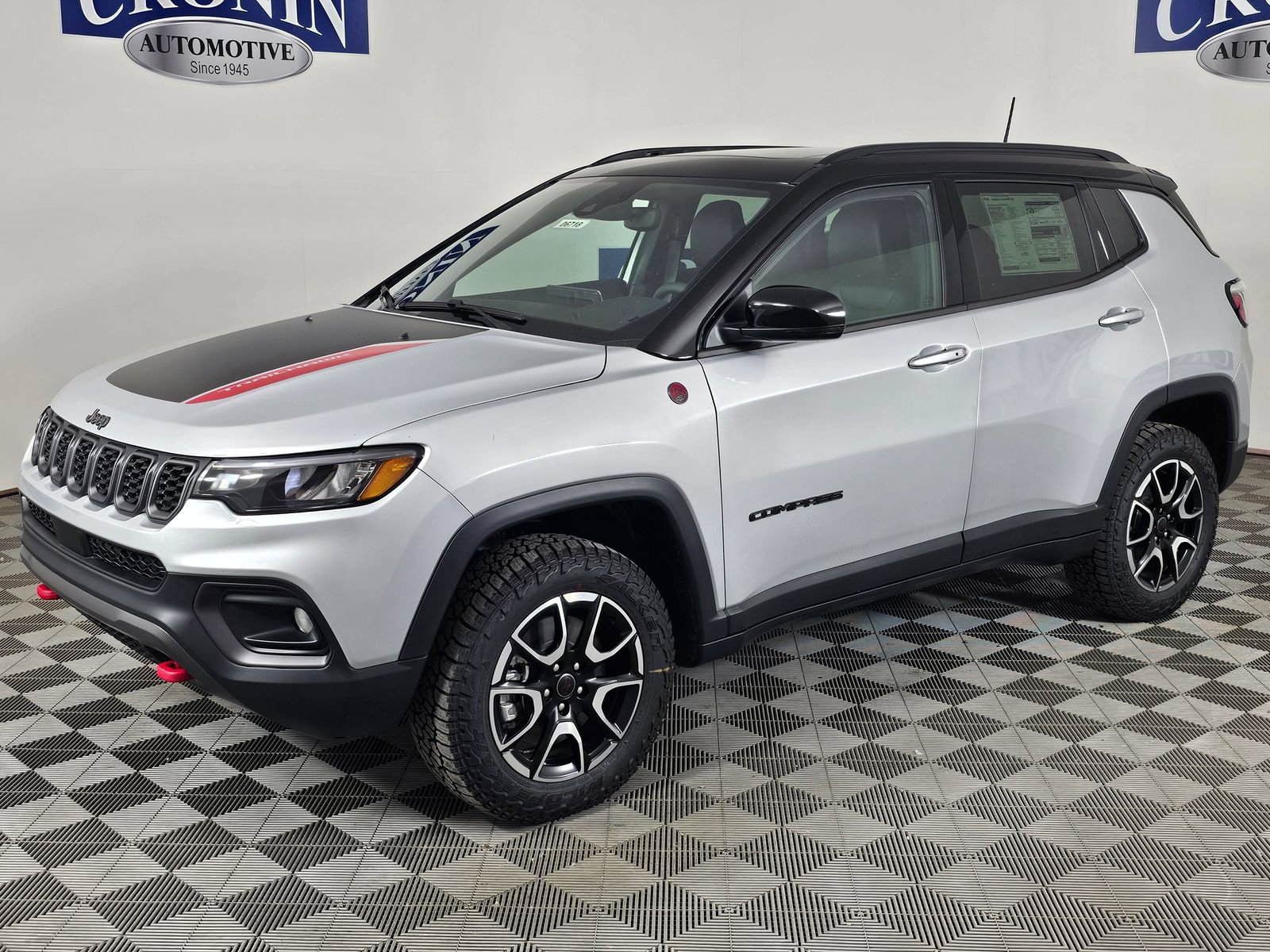 New 2026 Jeep Compass Trailhawk w/ Sun, Sound & Navigation Group AWD/4WD image 34