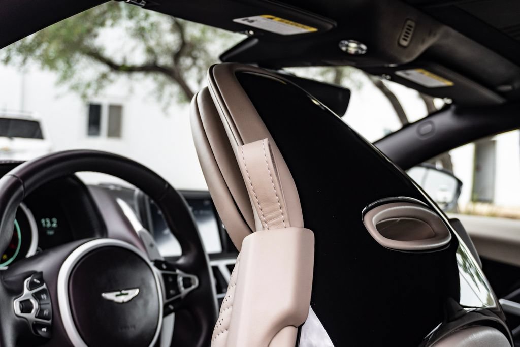 Used 2023 Aston Martin DB11 Coupe RWD image 29
