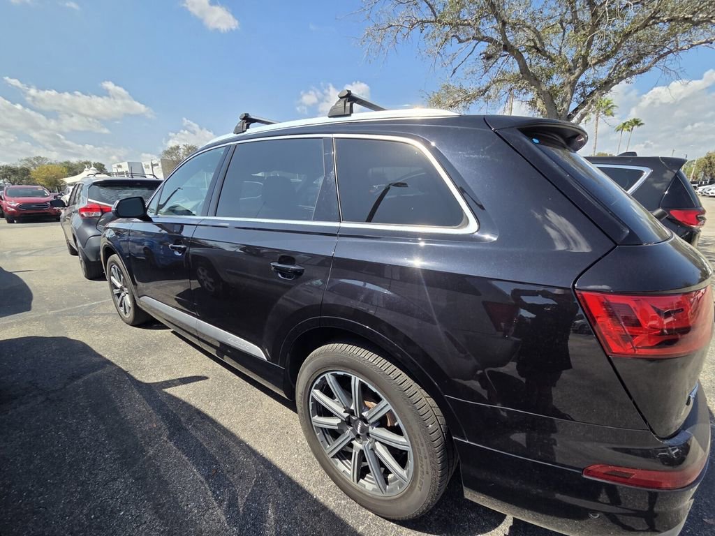 Used 2019 Audi Q7 3.0T Premium Plus w/ Premium Plus Package image 3