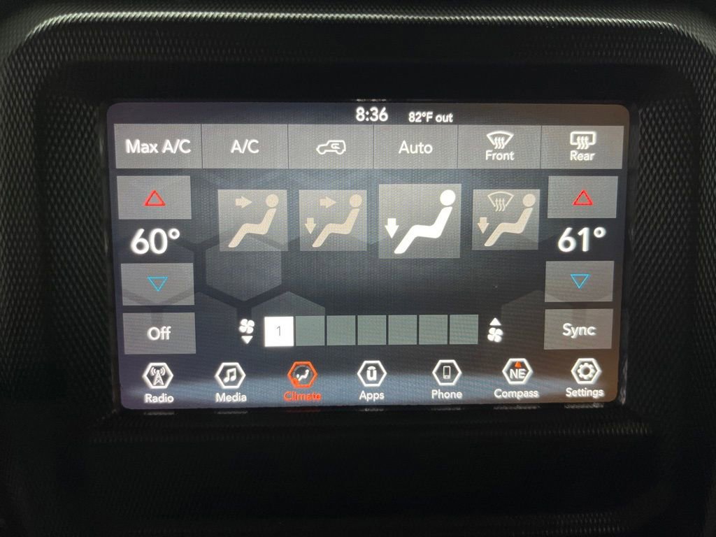 Used 2020 Jeep Wrangler Unlimited Sahara image 28