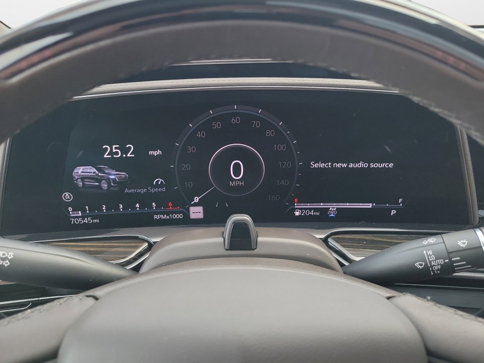 Used 2022 Cadillac Escalade Premium Luxury image 11