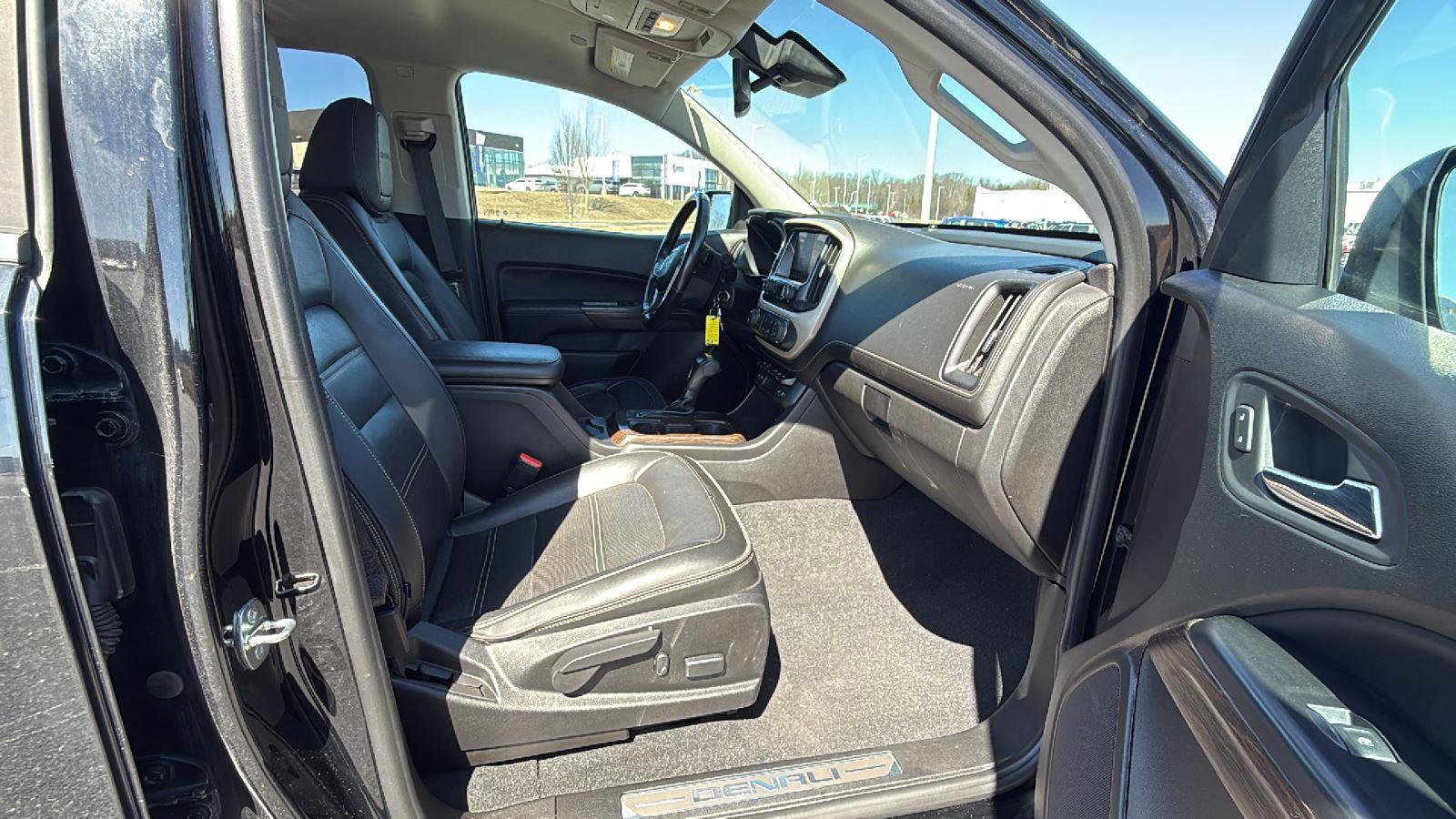 Used 2020 GMC Canyon Denali image 19