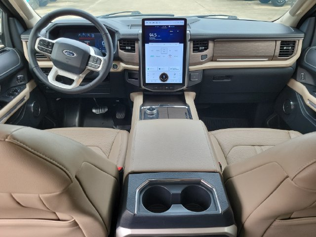 Used 2024 Ford Expedition Limited RWD image 14