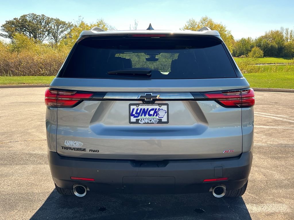 Used 2023 Chevrolet Traverse RS image 45