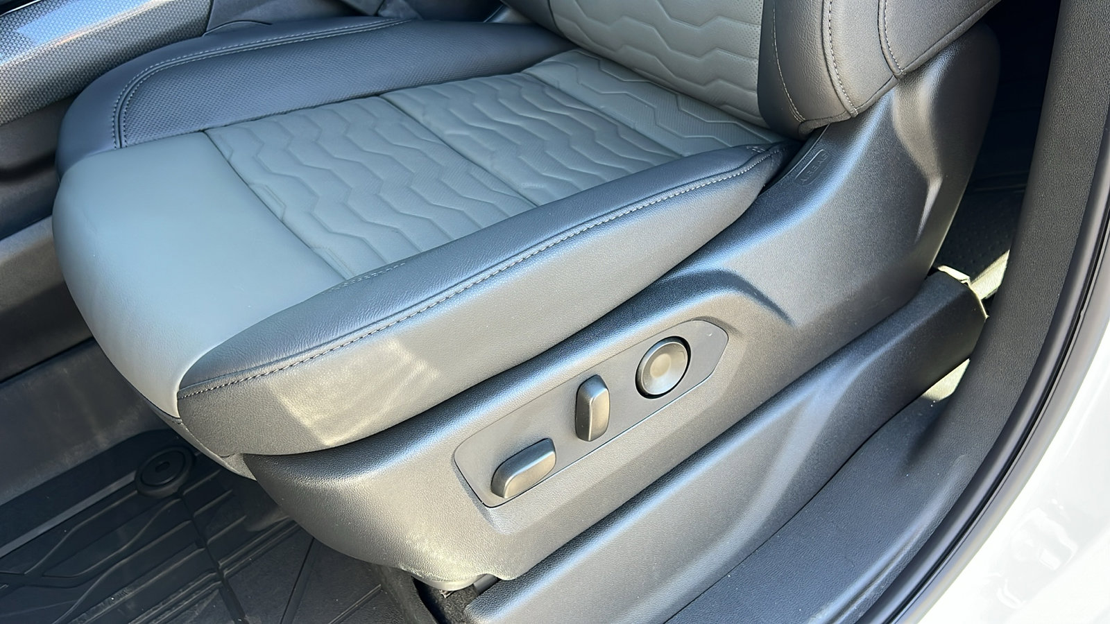 New 2026 Chevrolet Silverado 1500 ZR2 image 20