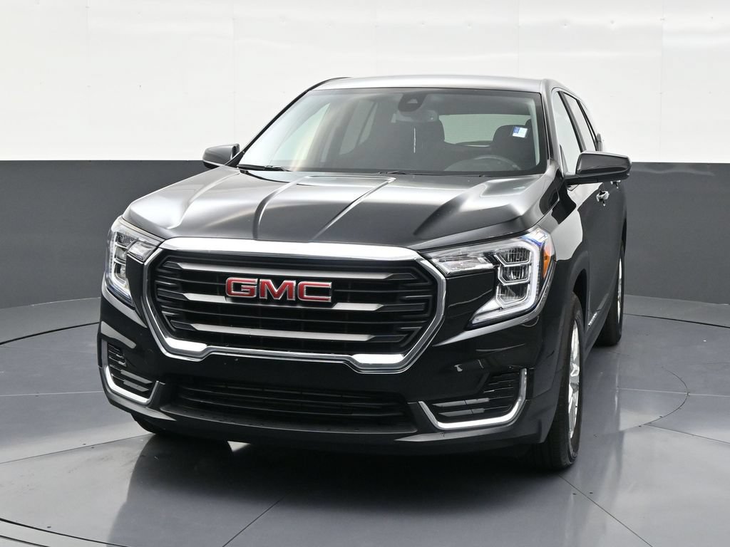 Used 2024 GMC Terrain SLE w/ Driver Convenience Package FWD image 8