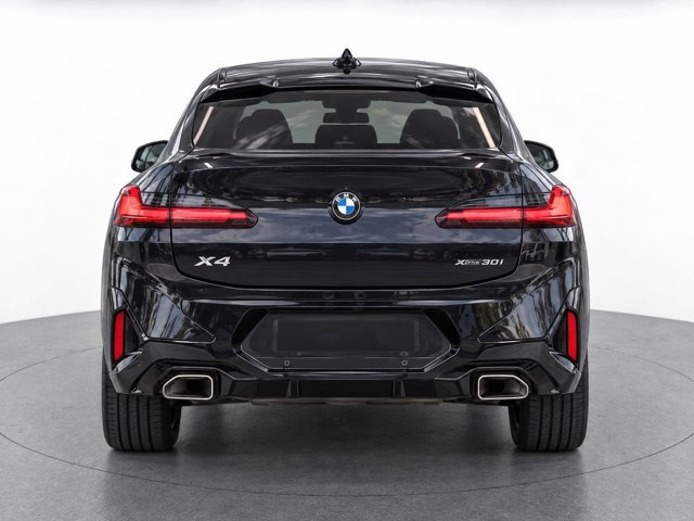 Used 2025 BMW X4 xDrive30i w/ Premium Package AWD/4WD image 6
