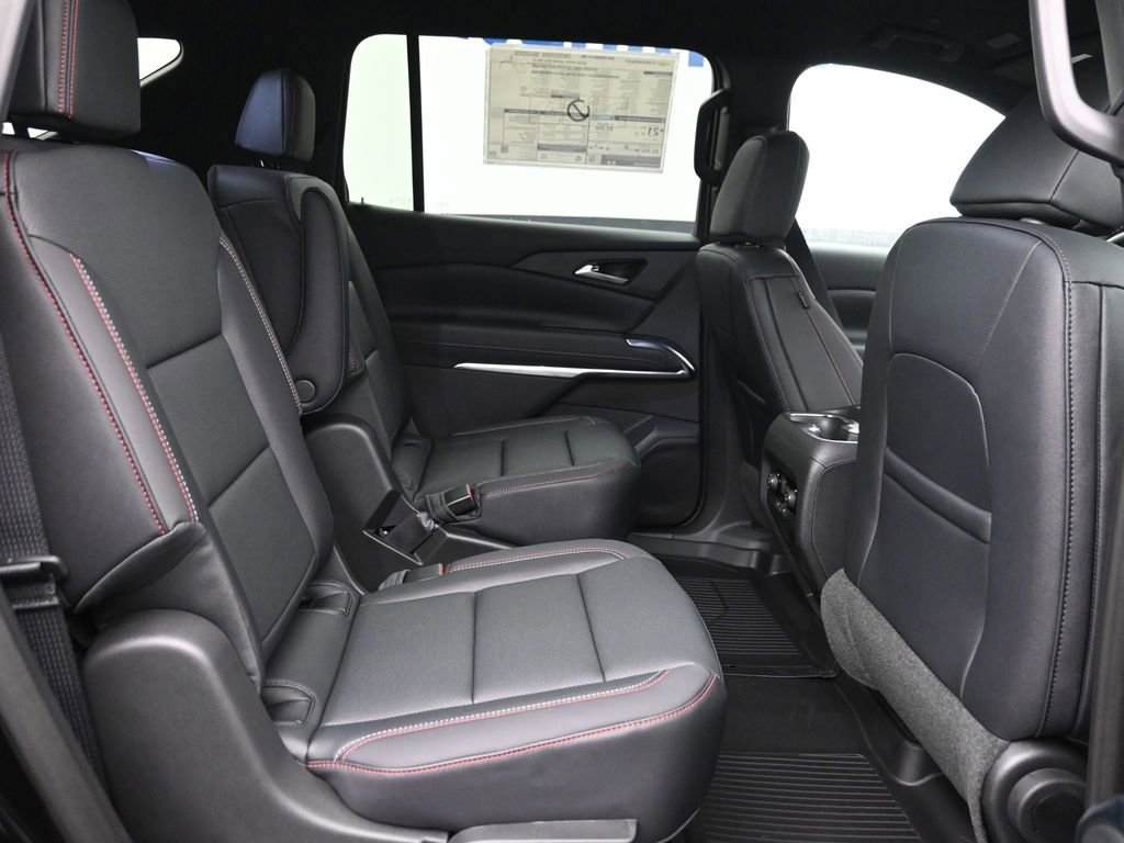 New 2026 Chevrolet Traverse Z71 w/ Driver Confidence Package image 8