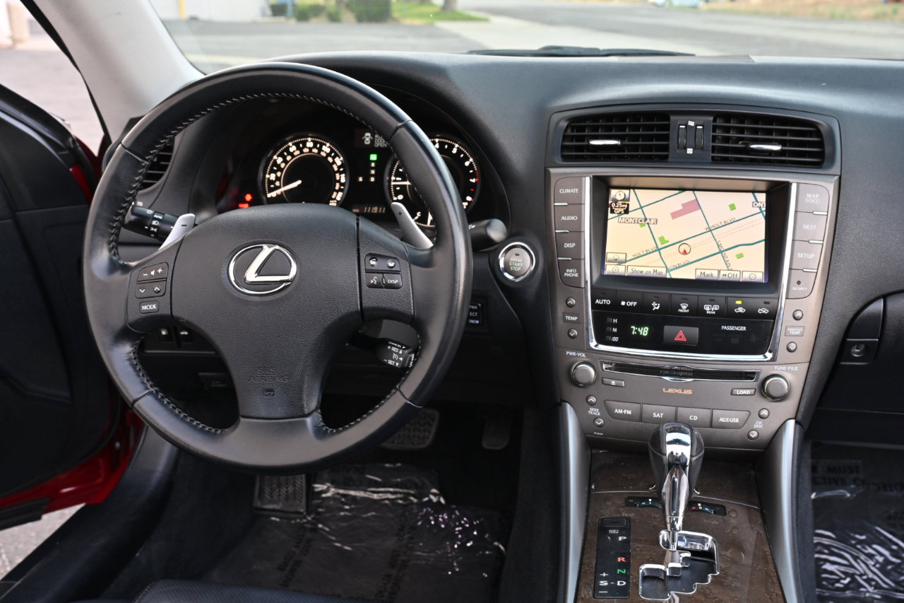 Used 2010 Lexus IS 250C RWD image 19