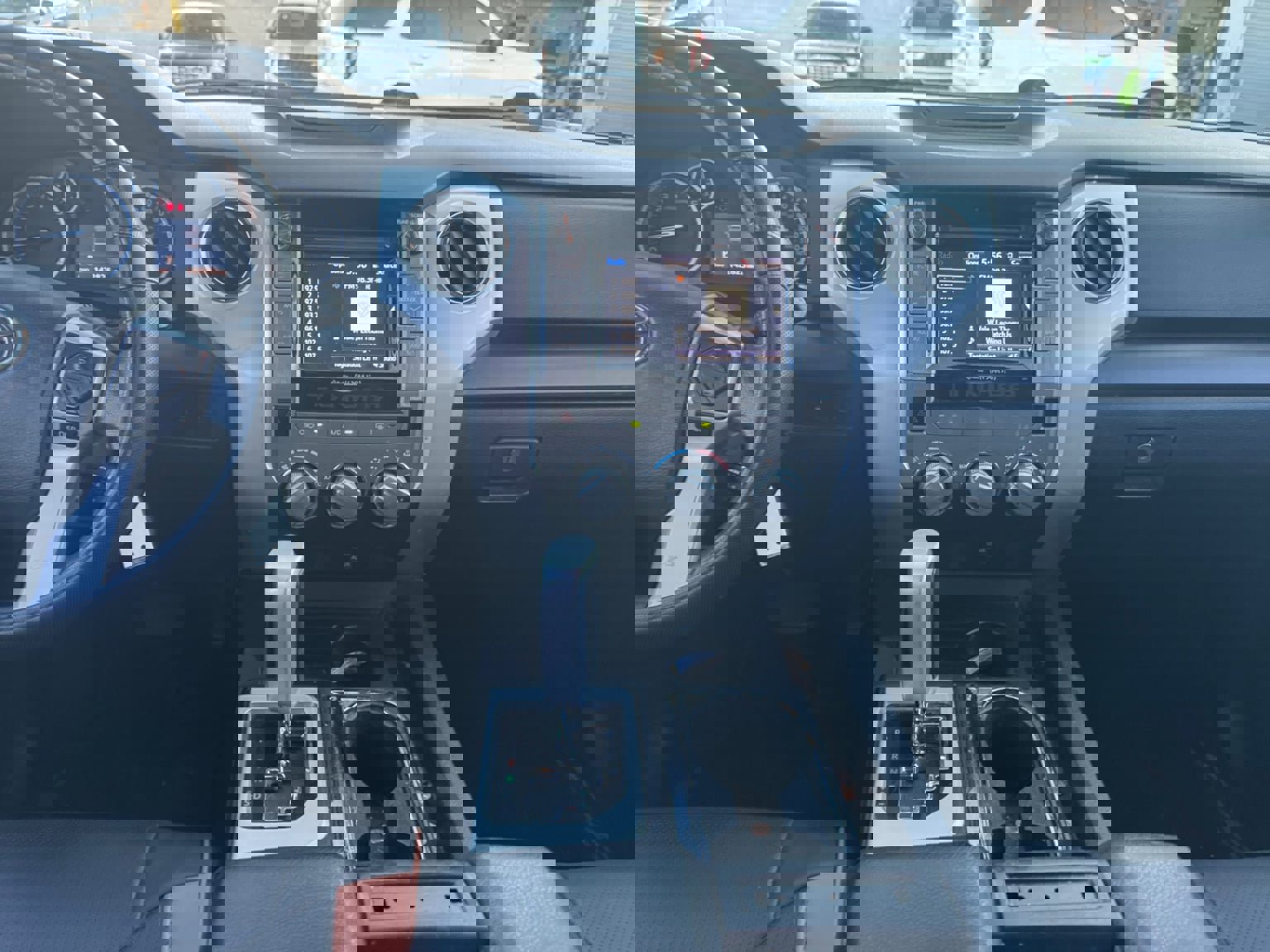 Used 2014 Toyota Tundra SR5 w/ SR5 Upgrade Package image 15