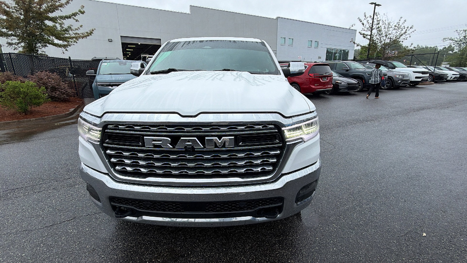 Used 2025 RAM 1500 Limited AWD/4WD image 3