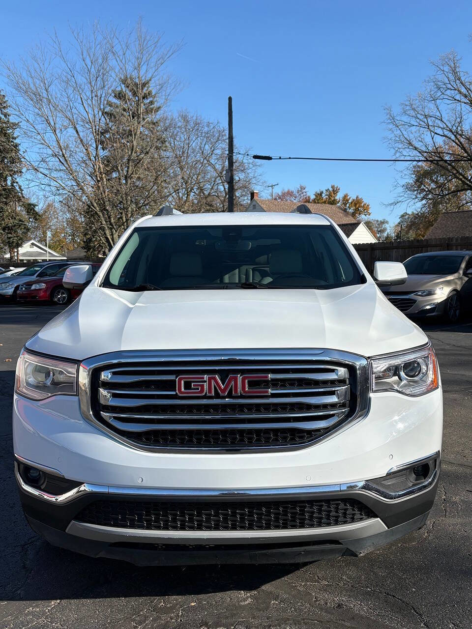 Used 2019 GMC Acadia SLT w/ LPO, Cargo Package image 4