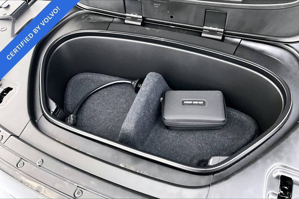 Certified 2023 Volvo C40 Recharge Core w/ Protection Package Premier AWD/4WD image 40