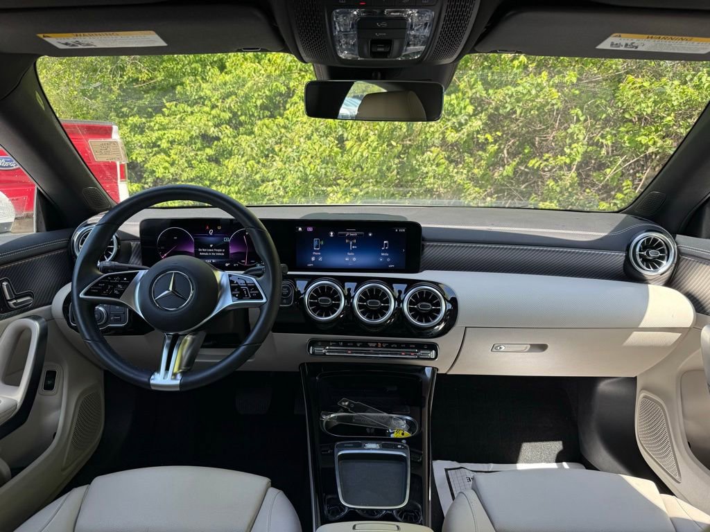 Used 2025 Mercedes-Benz CLA 250 4MATIC image 26