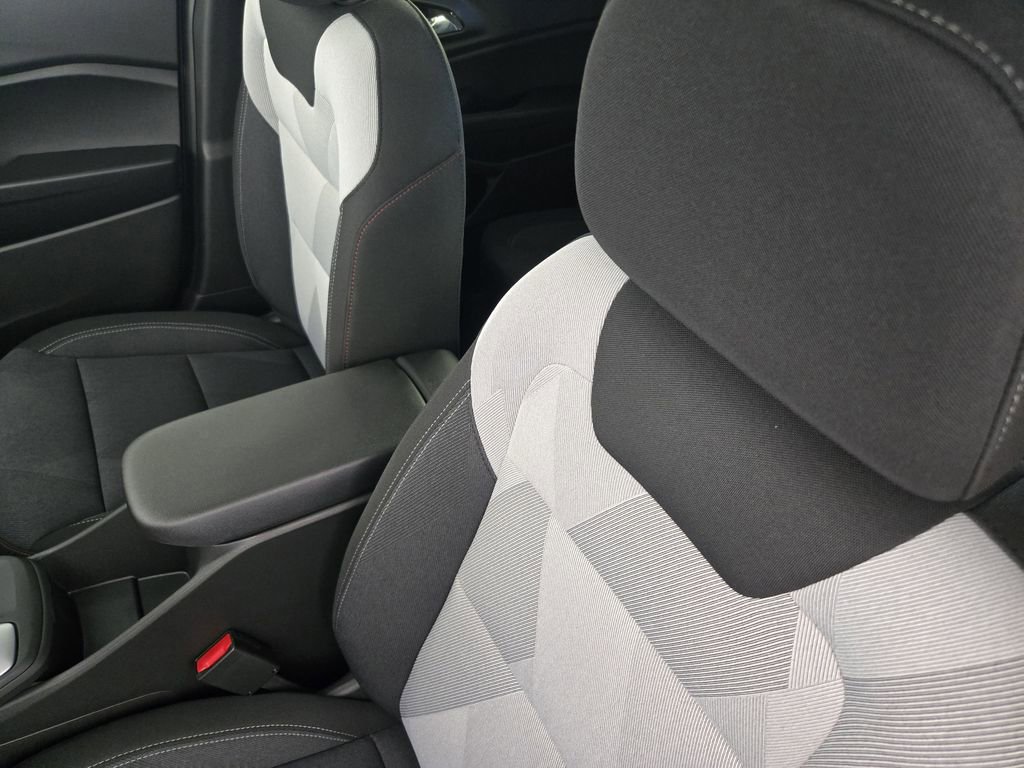 New 2026 Chevrolet Trax RS w/ Sunroof Package image 25