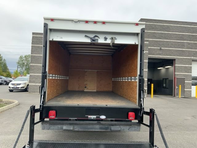 Used 2018 Ford E-450 and Econoline 450 Super Duty w/ Exterior Upgrade Package image 8