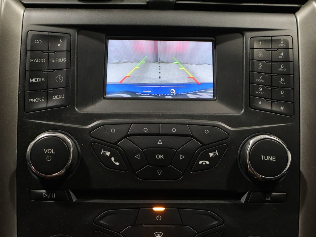 Used 2017 Ford Fusion SE FWD image 25