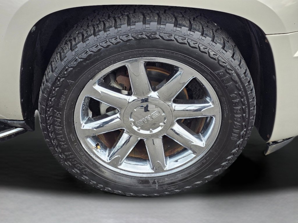 Used 2007 GMC Yukon Denali image 27