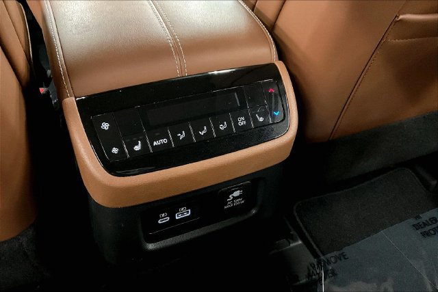 Used 2024 INFINITI QX60 Sensory AWD/4WD image 34