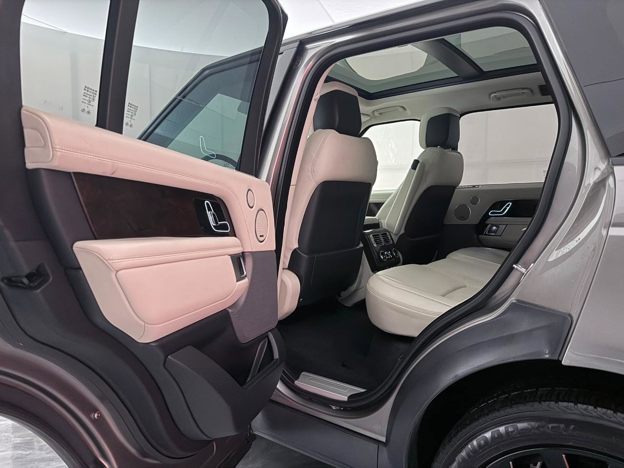 Used 2021 Land Rover Range Rover Westminster Edition AWD/4WD image 22